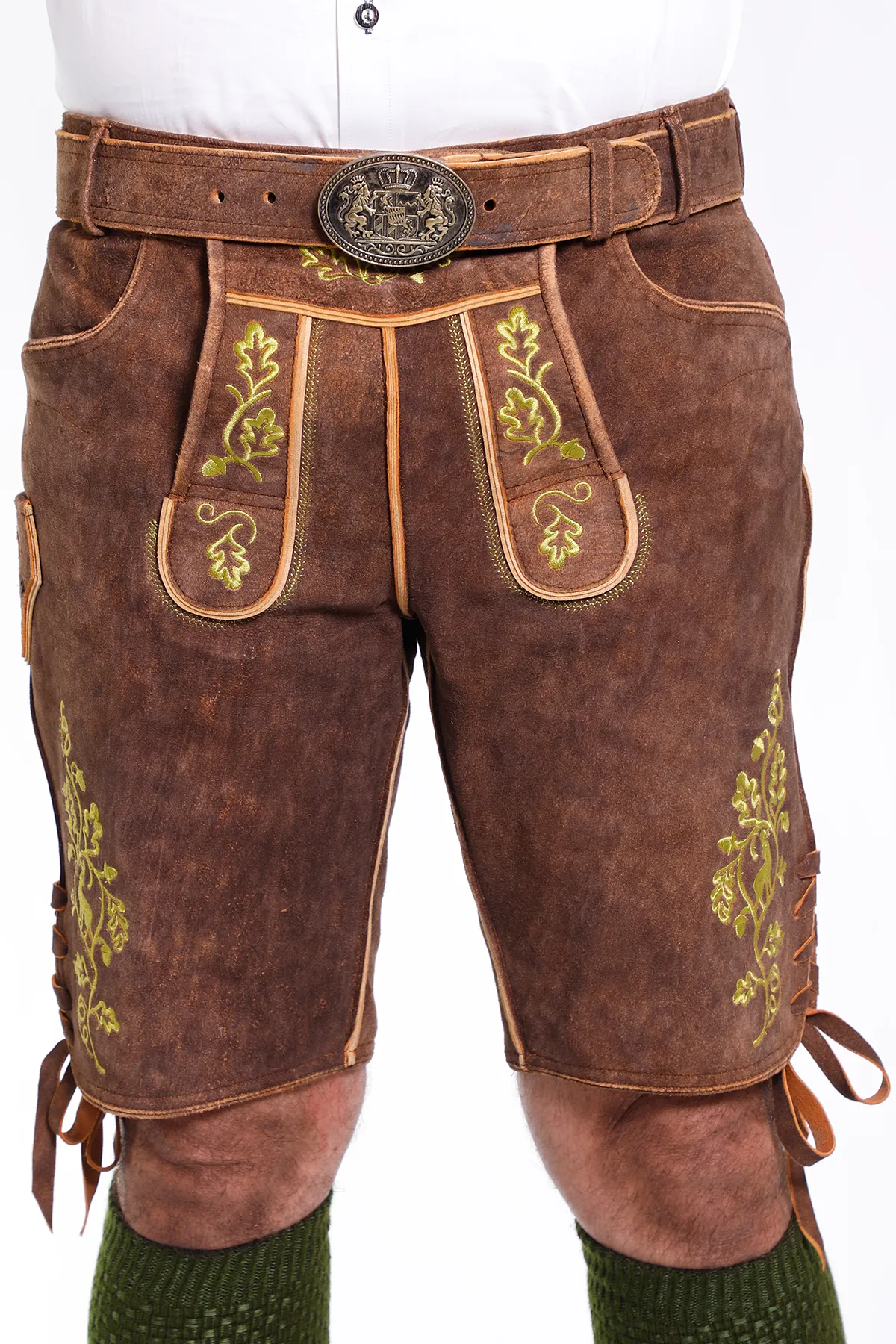 Vibrant Brown Men’s Lederhosen Outfit - Image 2