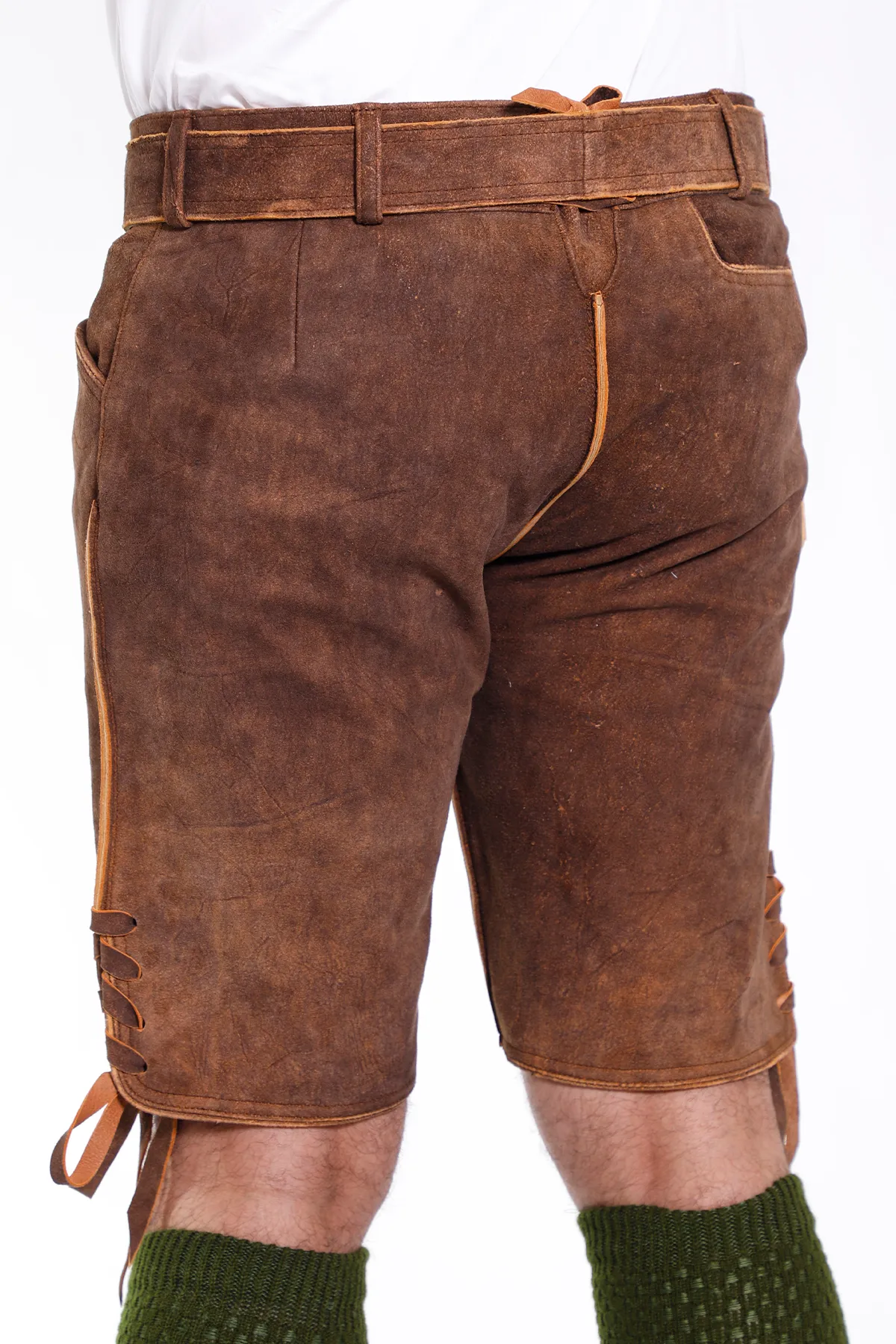 Vibrant Brown Men’s Lederhosen Outfit - Image 5