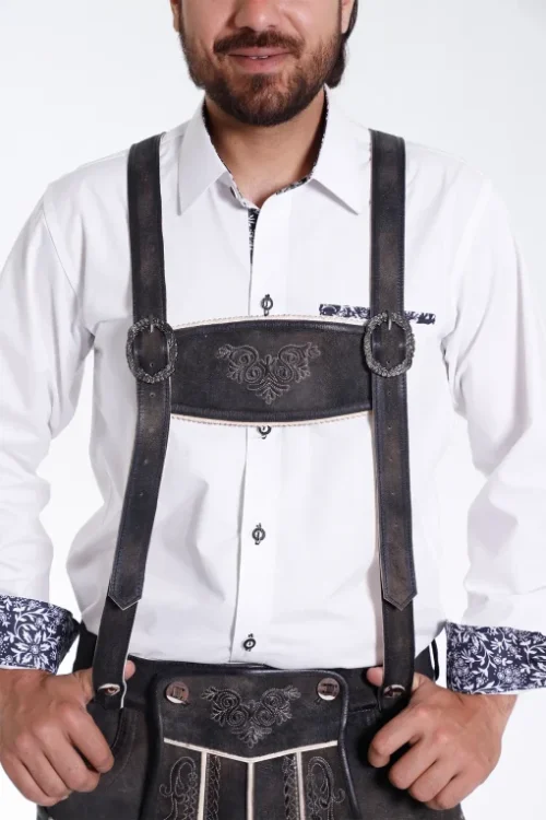 Traditional onyx black suspenders for a classic Lederhosen look.