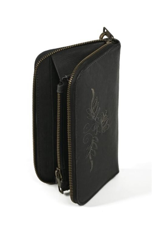 Trendy jet black Oktoberfest clutch with sleek design