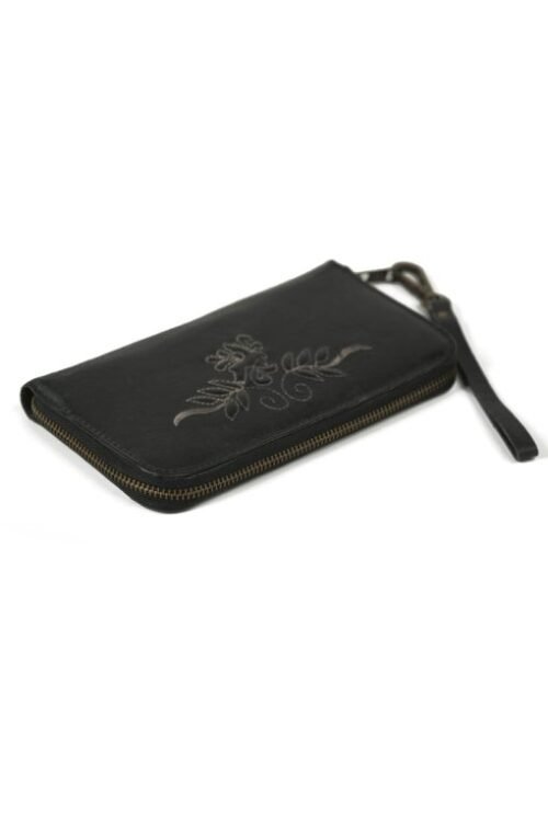 Trendy jet black Oktoberfest clutch with sleek design
